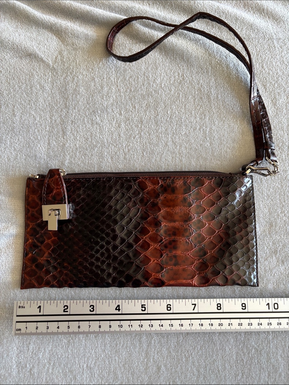 Danier Brown & Black Python Embossed Leather Purse Wristlet Clutch EUC - Picture 9 of 10